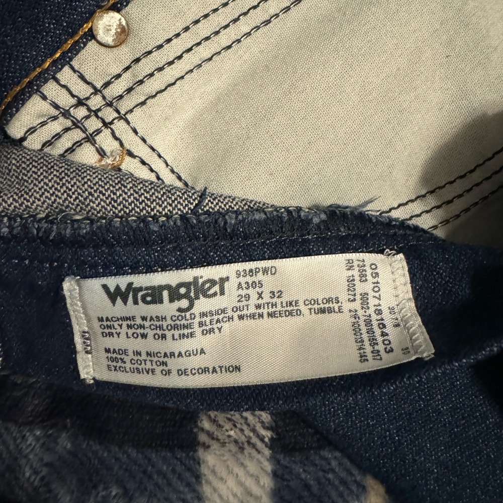 Starched wrangler jeans. Size 29x32